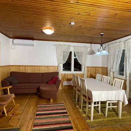 Niemelae With Jacuzzi *