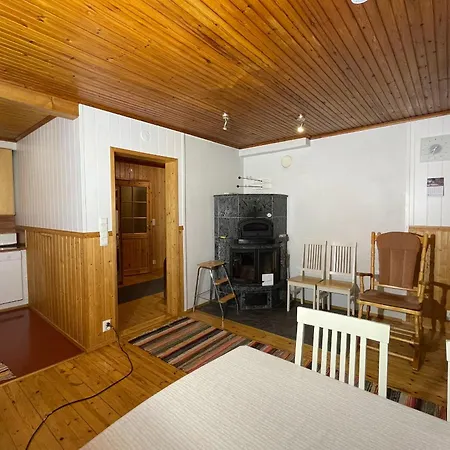 Niemelae With Jacuzzi Villa *