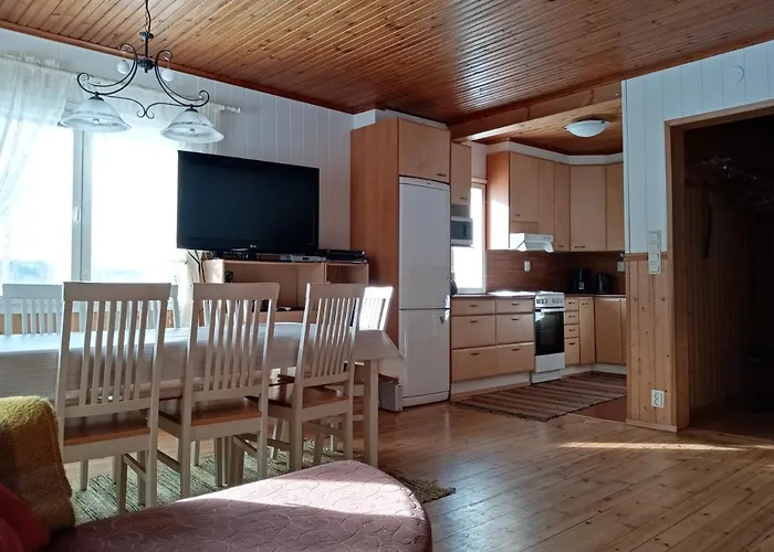 Villa Niemelae With Jacuzzi *