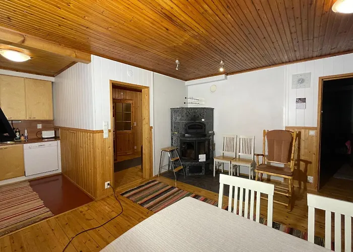 Niemelae With Jacuzzi Villa *