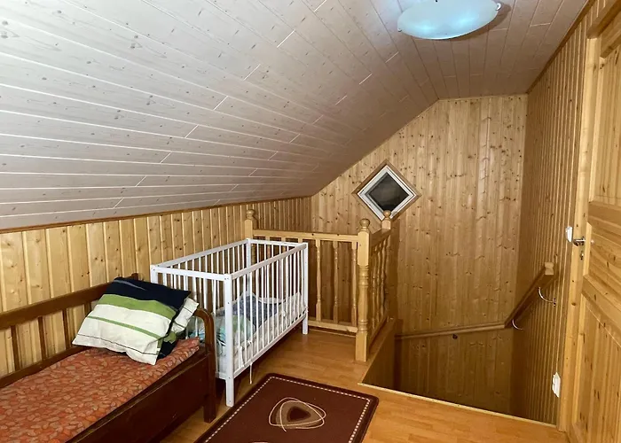 Niemelae With Jacuzzi Villa *