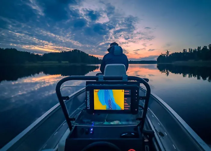 Villa Niemelae With Jacuzzi Melkoniemi