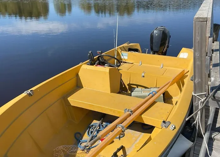 Villa Niemelae With Jacuzzi Melkoniemi