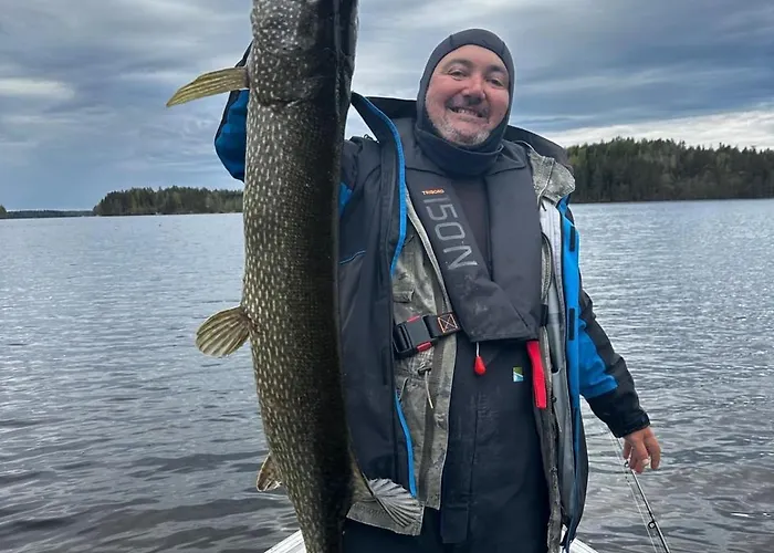 Villa Niemelae With Jacuzzi *